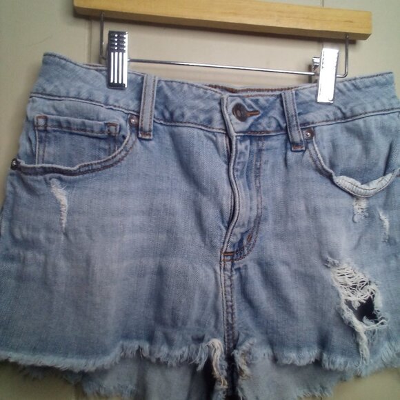 Bullhead Shorts 5 Denim Distressed Raw Hem Blue - Picture 6 of 12